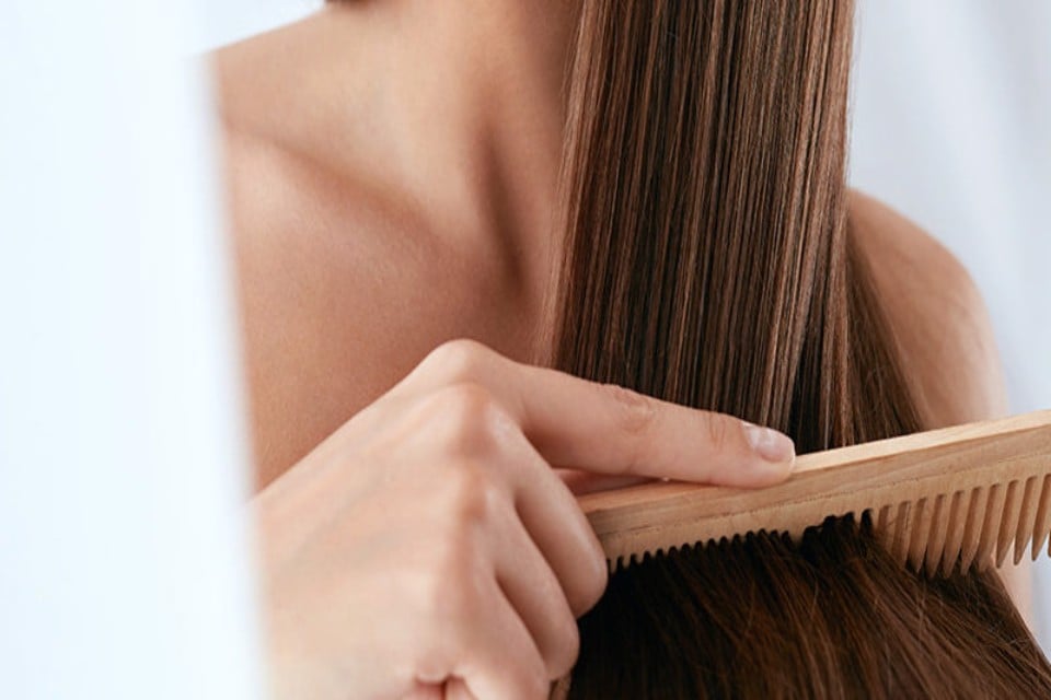 Một số lưu ý để ngăn ngừa mái tóc khô xơ, hư tổn
