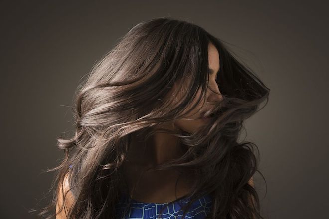 Giảm rụng tóc tại nhà lấy lại mái tóc bồng bềnh, bóng mượt tô điểm cho bạn thêm tỏa sáng