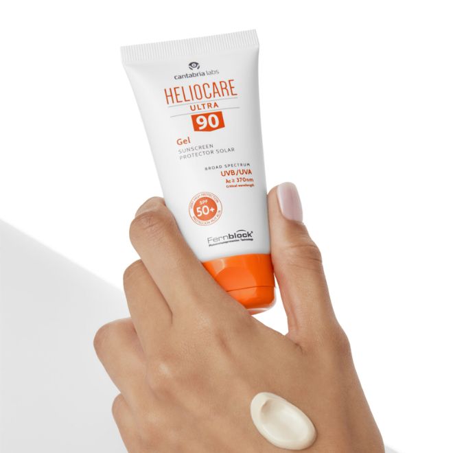 kem chống nắng cho da mụn 